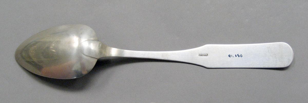 1998.0004.3576.001 Silver spoon underside