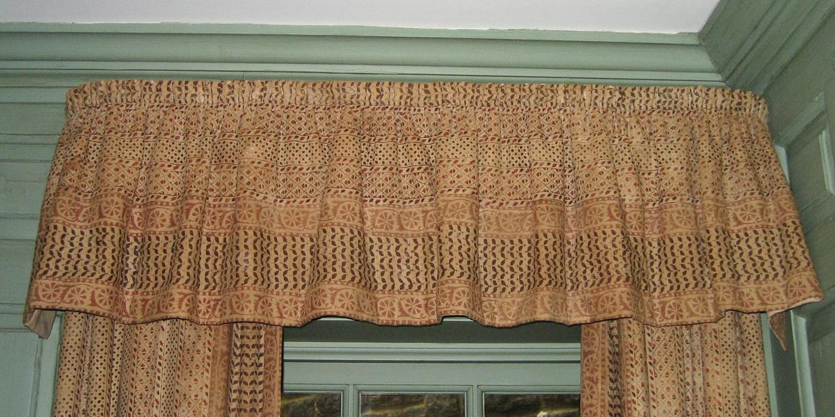 1958.0625.002 C valance