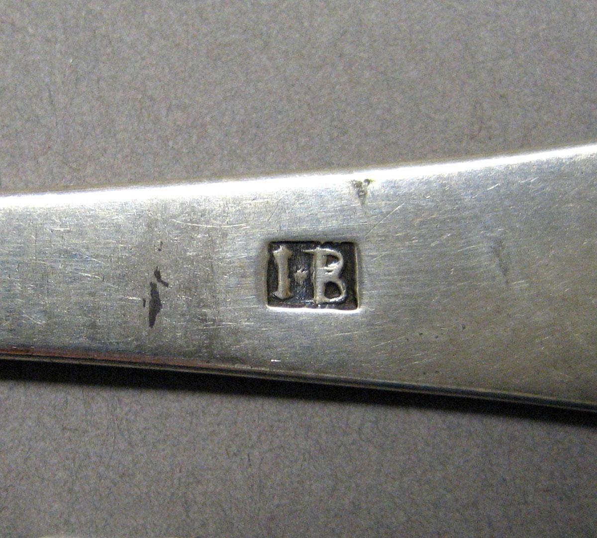 1998.0004.3585.002 Silver Spoon mark
