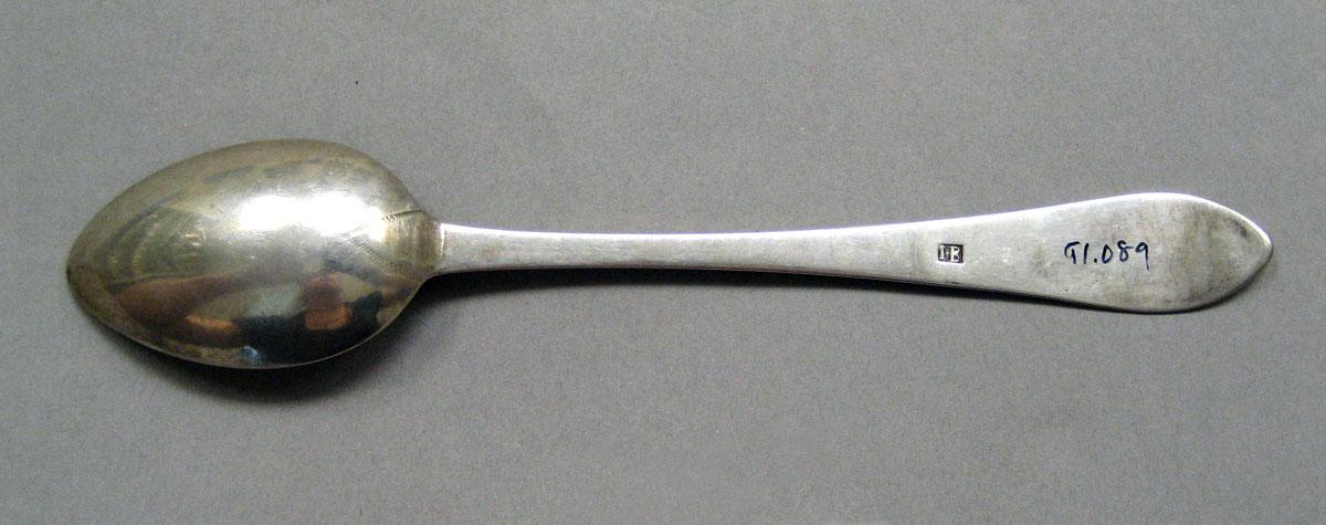 1998.0004.3585.003 Silver Spoon underside