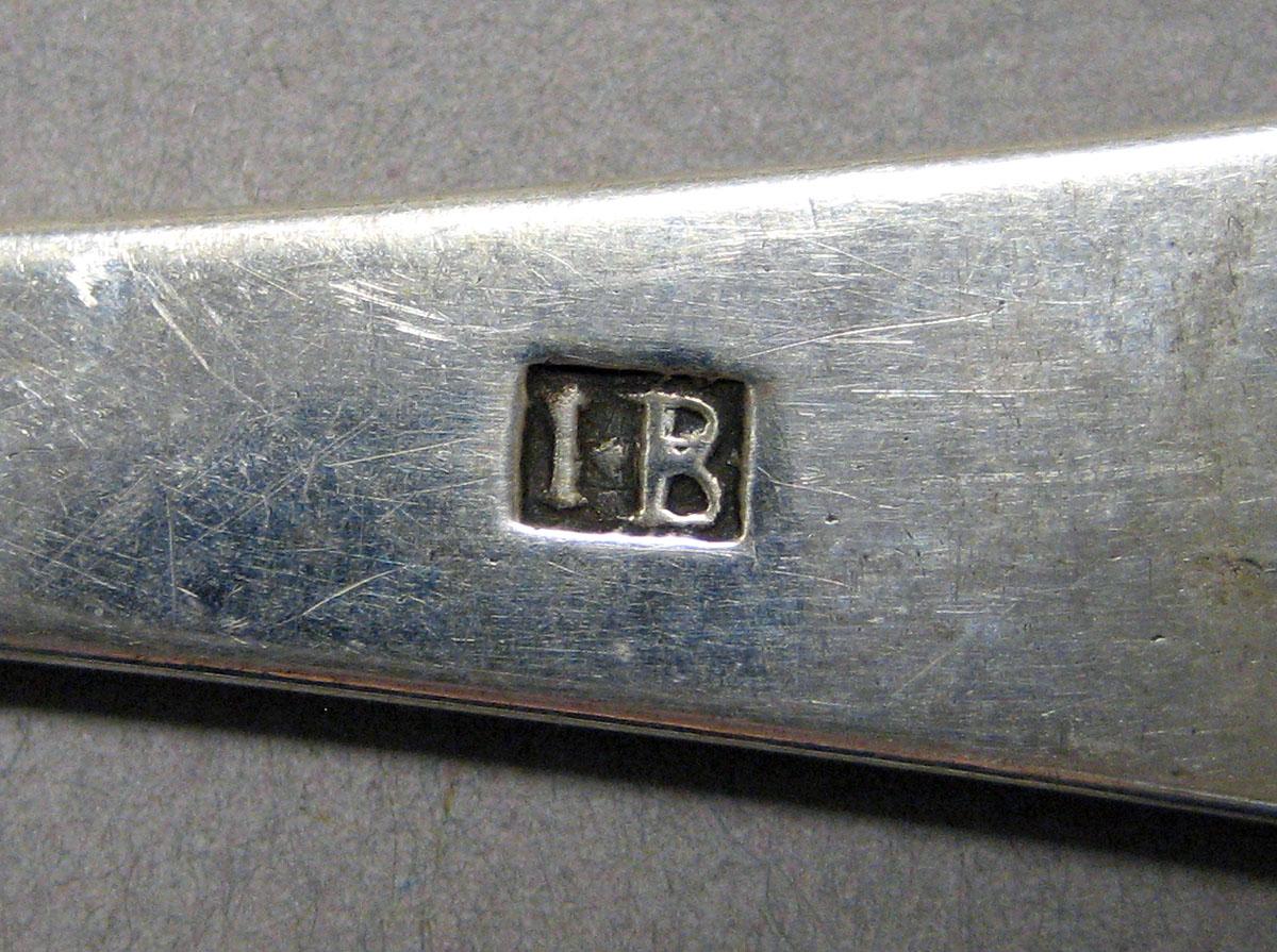1998.0004.3585.005 Silver Spoon mark