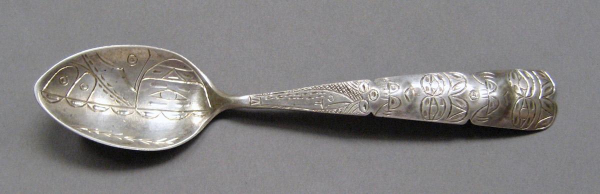 1998.0004.3587 Silver spoon upper surface