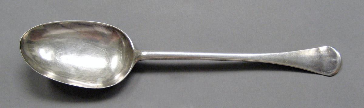 1998.0004.3588 Silver spoon upper surface