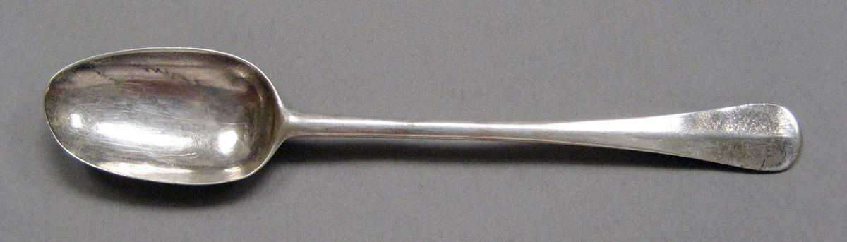 1998.0004.3589.002 Silver spoon upper surface