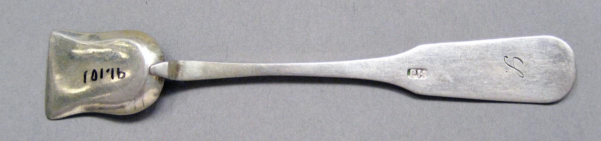 1998.0004.3597 Silver spoon underside