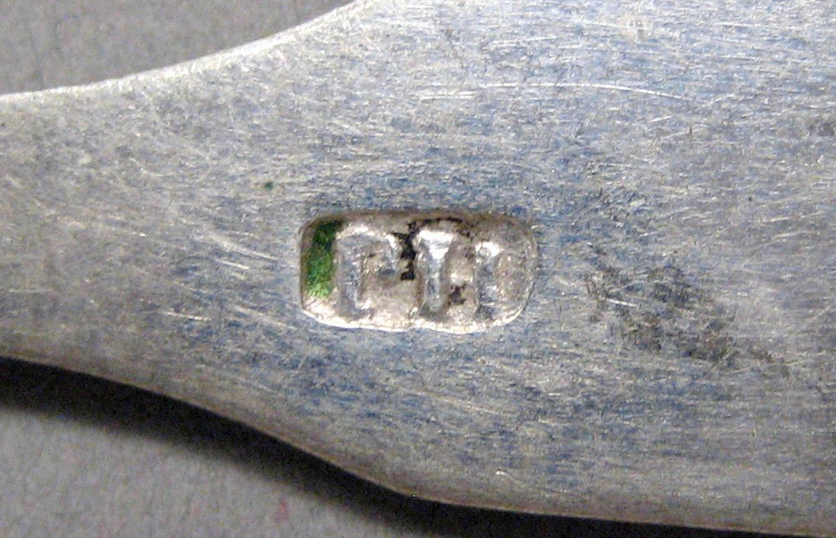 1998.0004.3597 Silver spoon mark