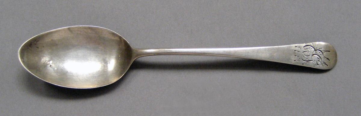 1998.0004.3606 Silver spoon upper surface