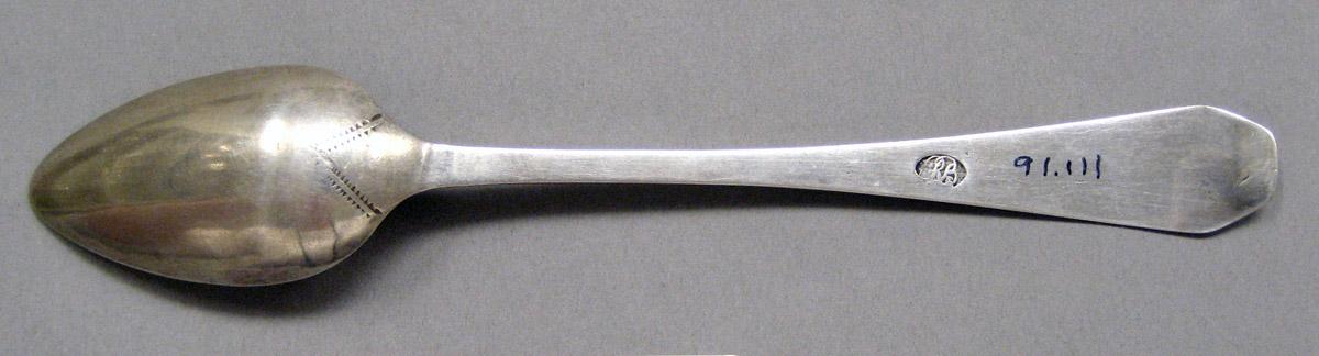 1998.0004.3607 Silver spoon underside