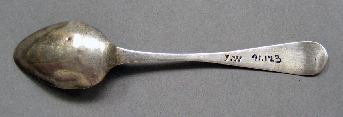 1998.0004.3619 Silver spoon underside