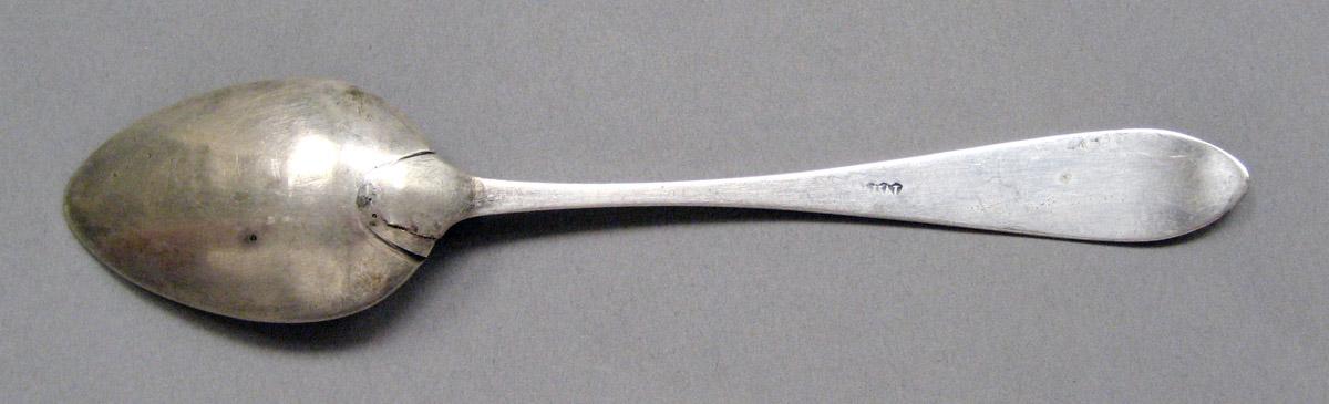 1998.0004.3620 Silver spoon underside