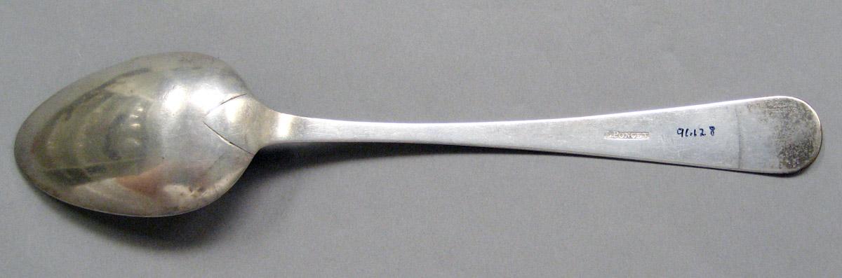 1998.0004.3624 Silver spoon underside