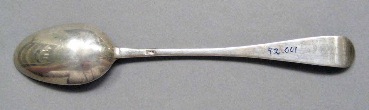 1998.0004.3626 Silver spoon underside