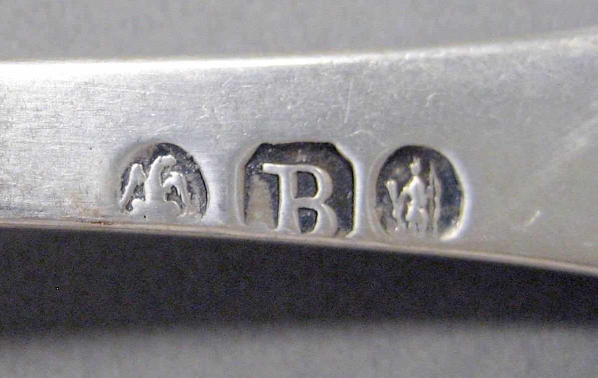 1998.0004.3631.005 Silver spoon mark