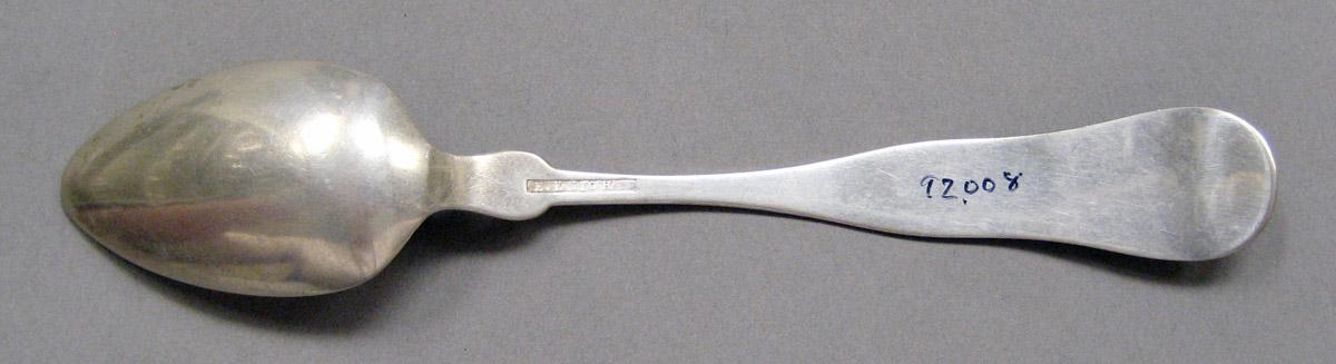 1998.0004.3633 Silver spoon underside