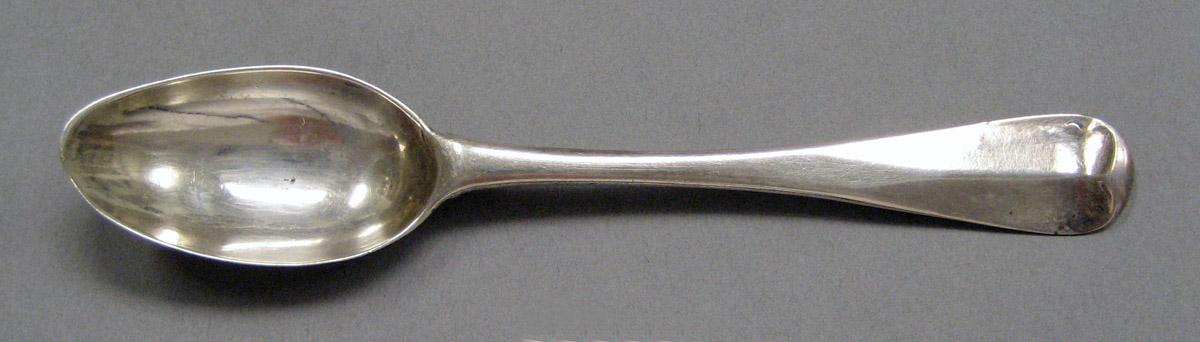1998.0004.3642 Silver spoon upper surface