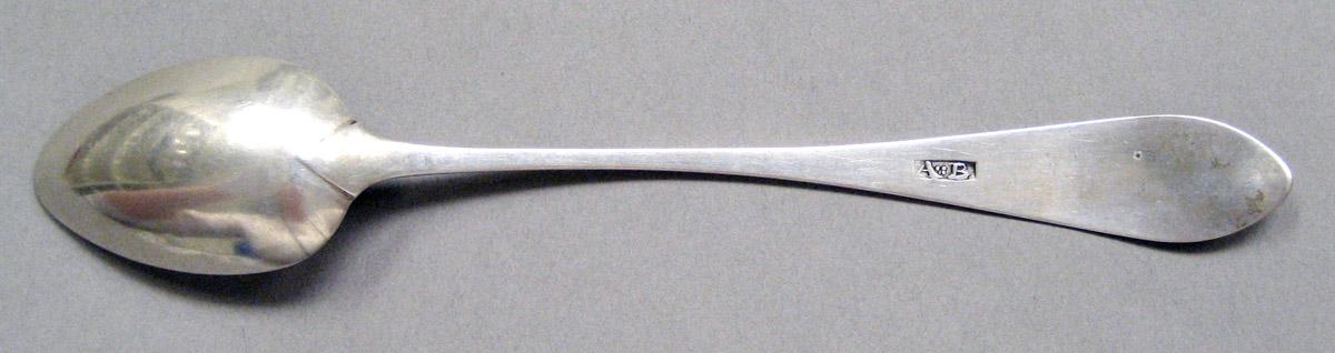 1998.0004.3649.001 Silver spoon underside