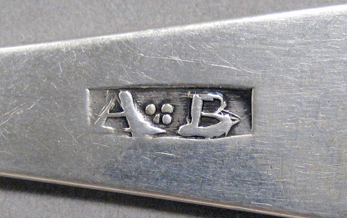 1998.0004.3649.001 Silver spoon mark