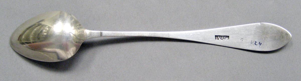 1998.0004.3649.002 Silver spoon underside