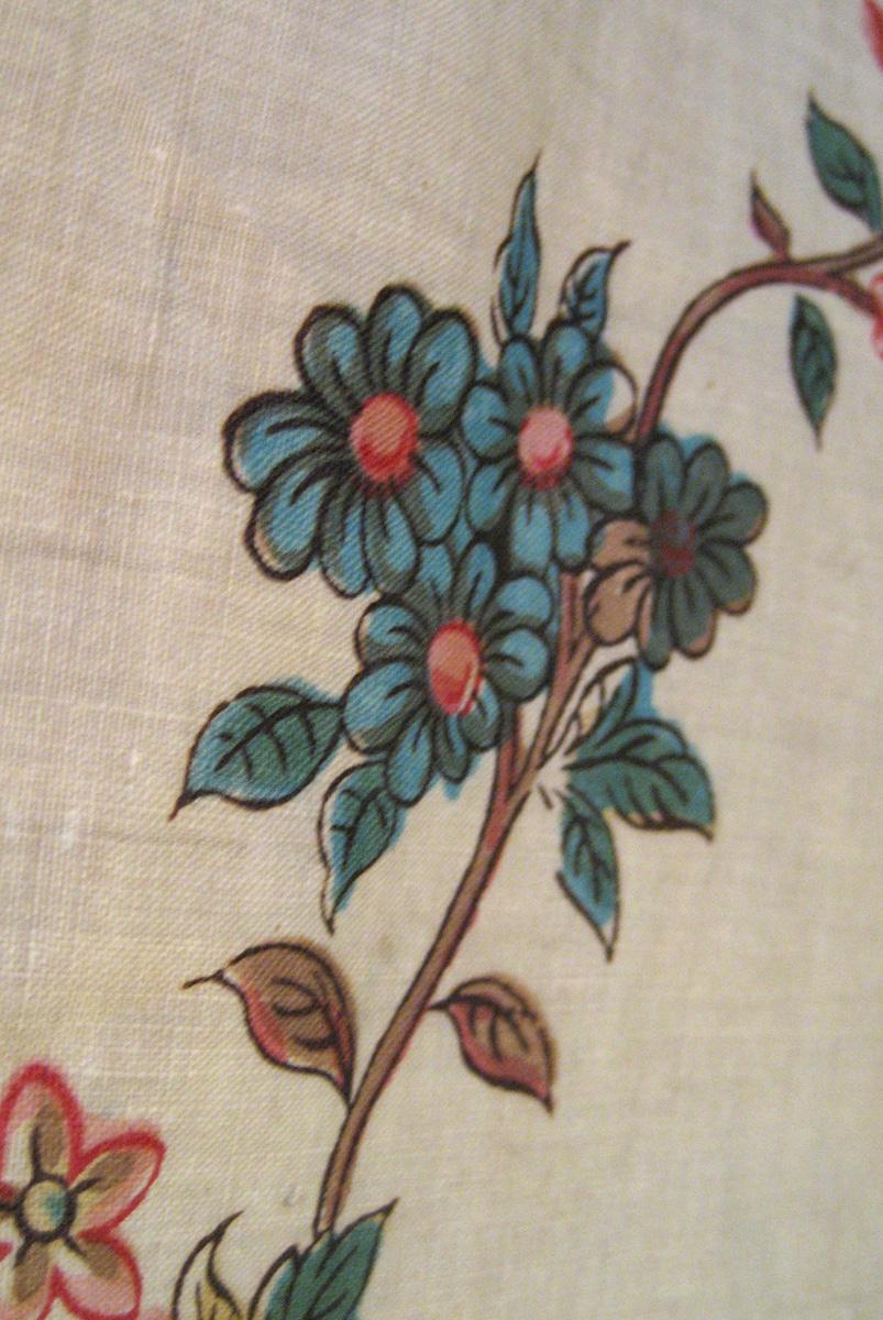 1958.0628 window hangings fabric detail 2