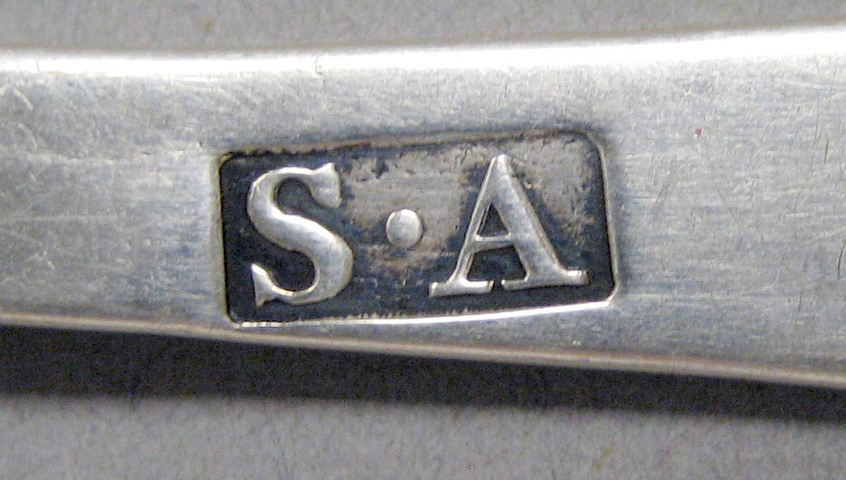 1998.0004.3657 Silver spoon mark