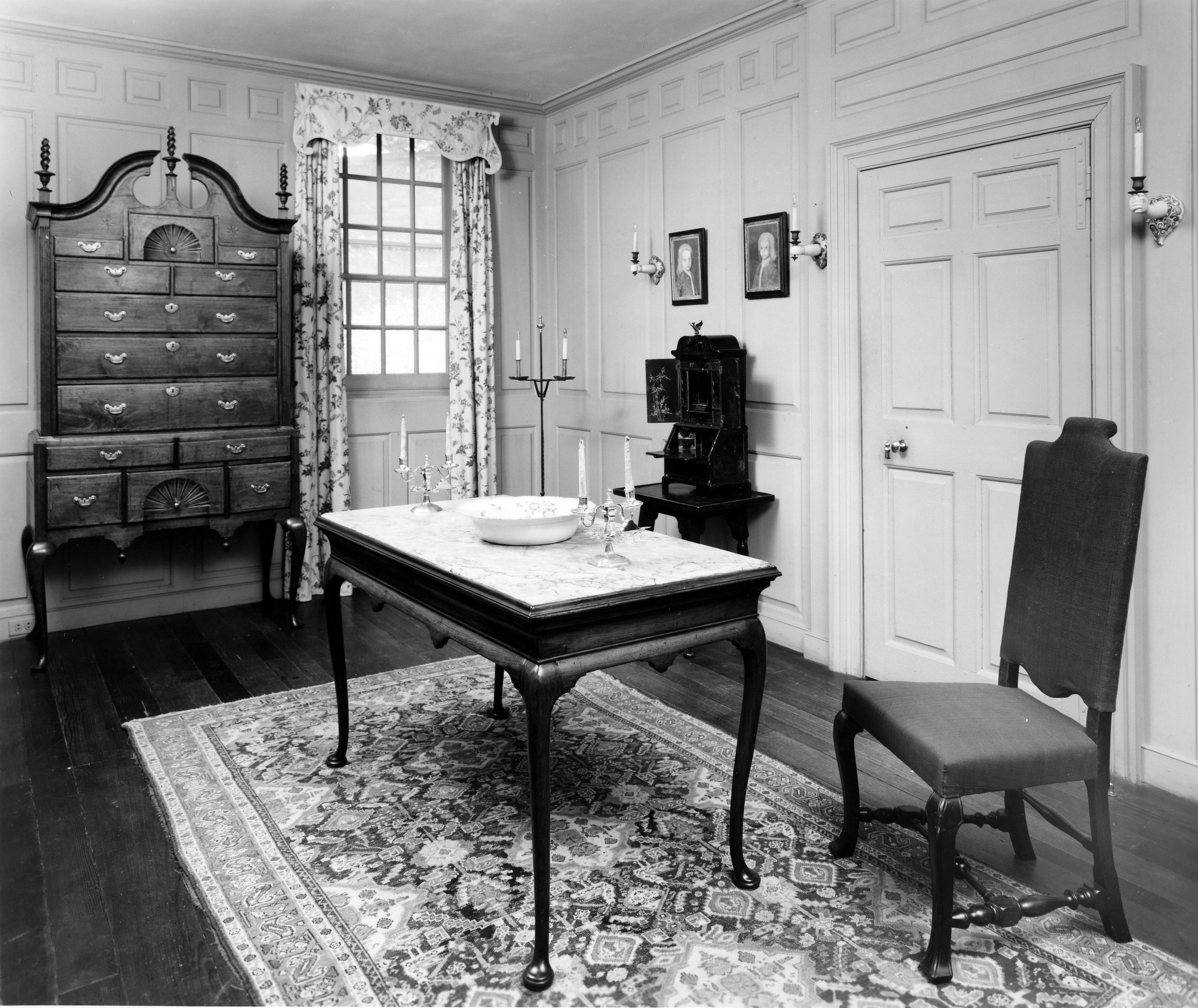 Room-Tappahannock Hall bw