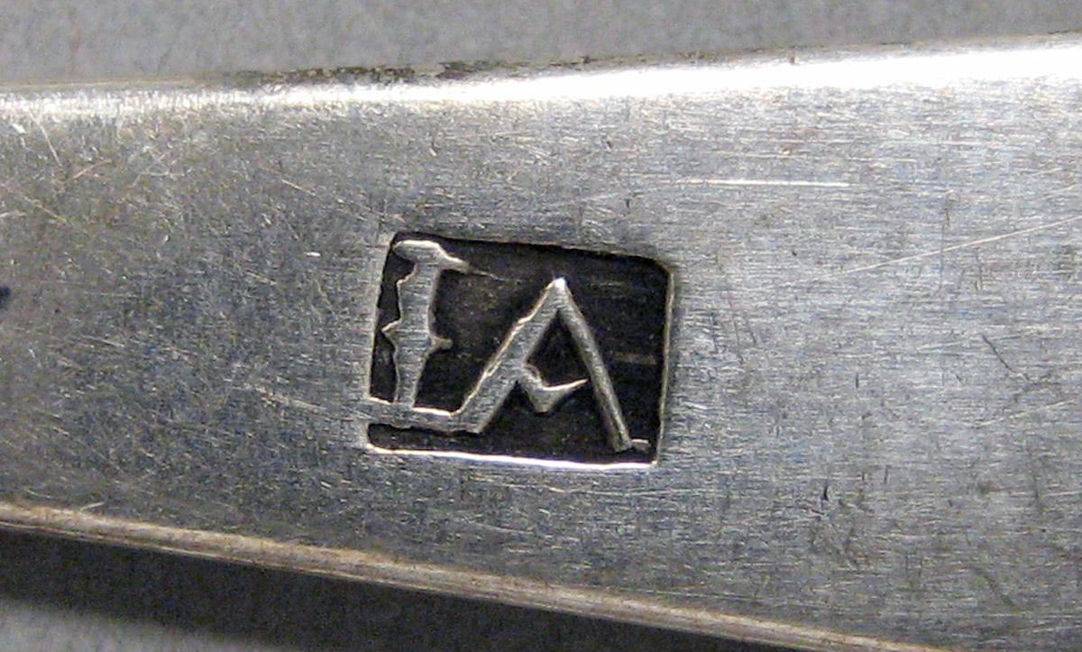 1998.0004.3660 Silver spoon mark