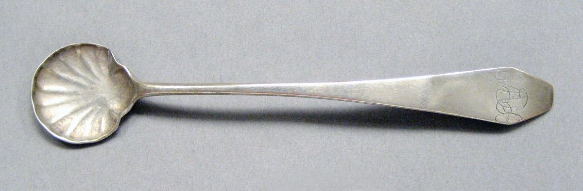1998.0004.3665 Silver spoon upper surface