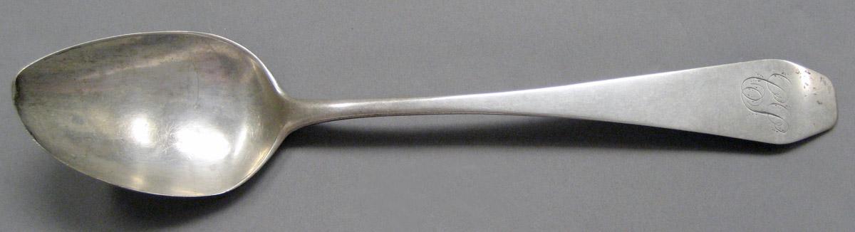 1998.0004.3671 Silver spoon upper surface