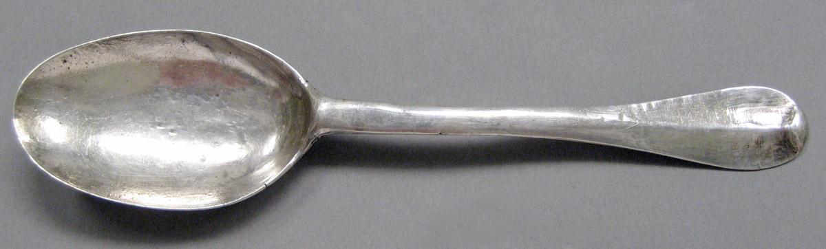 1998.0004.3676 Silver spoon upper surface