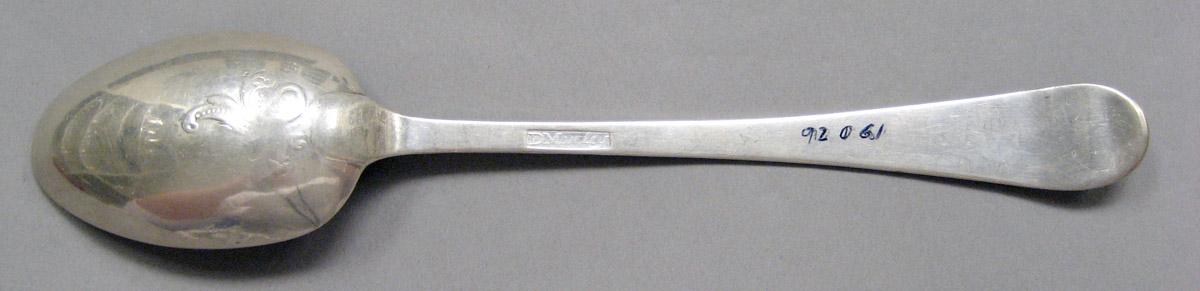 1998.0004.3686 .001 Silver spoon underside