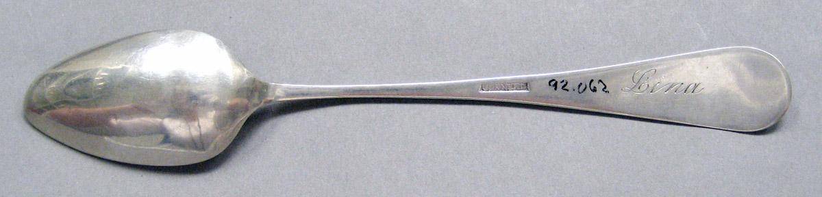 1998.0004.3687.001 Silver spoon underside