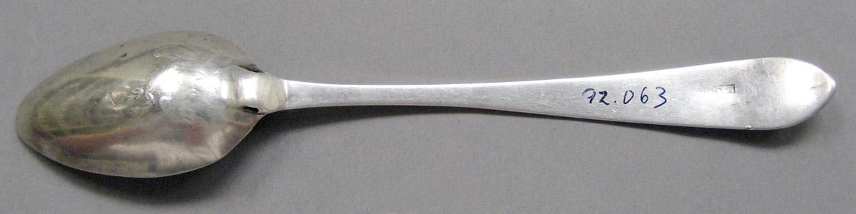 1998.0004.3688 Silver spoon underside
