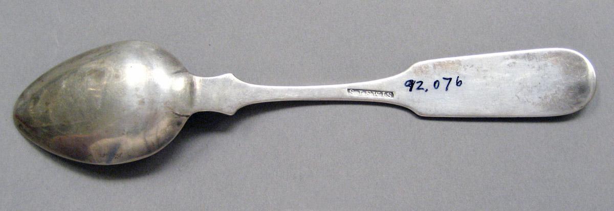 1998.0004.3701 Silver spoon underside