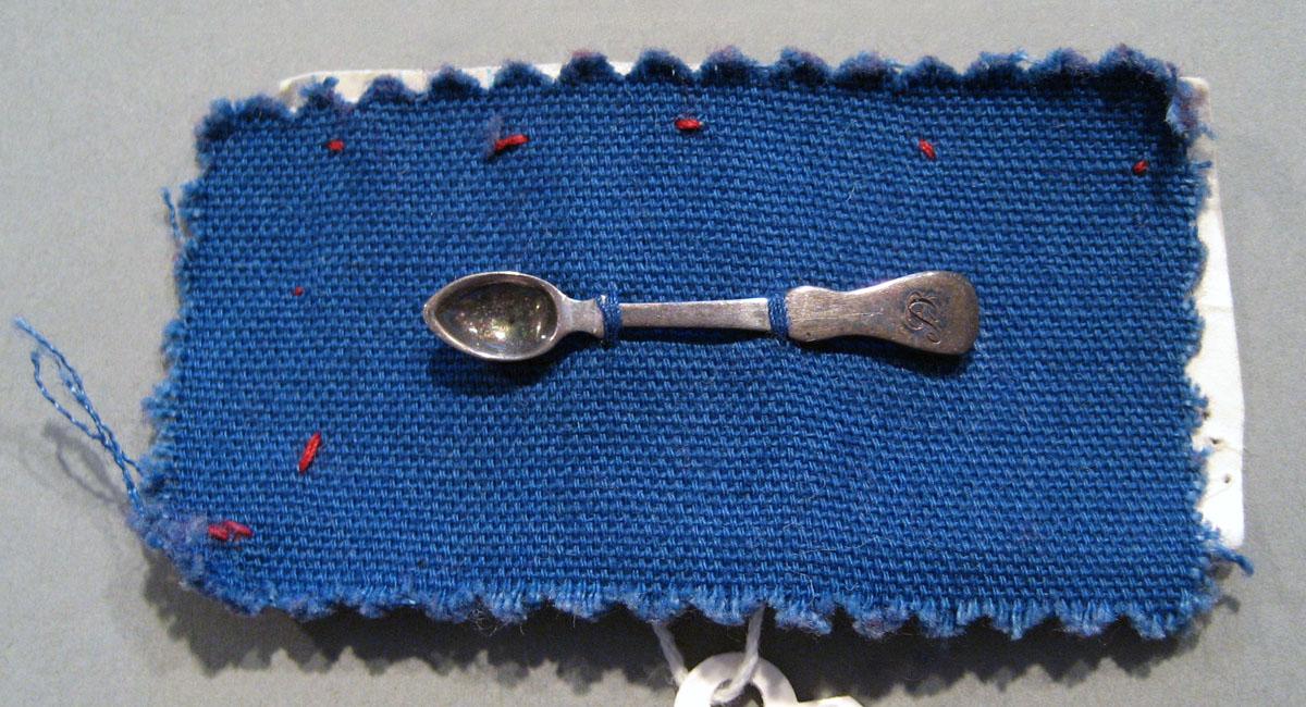 1998.0004.371 Silver Spoon upper surface