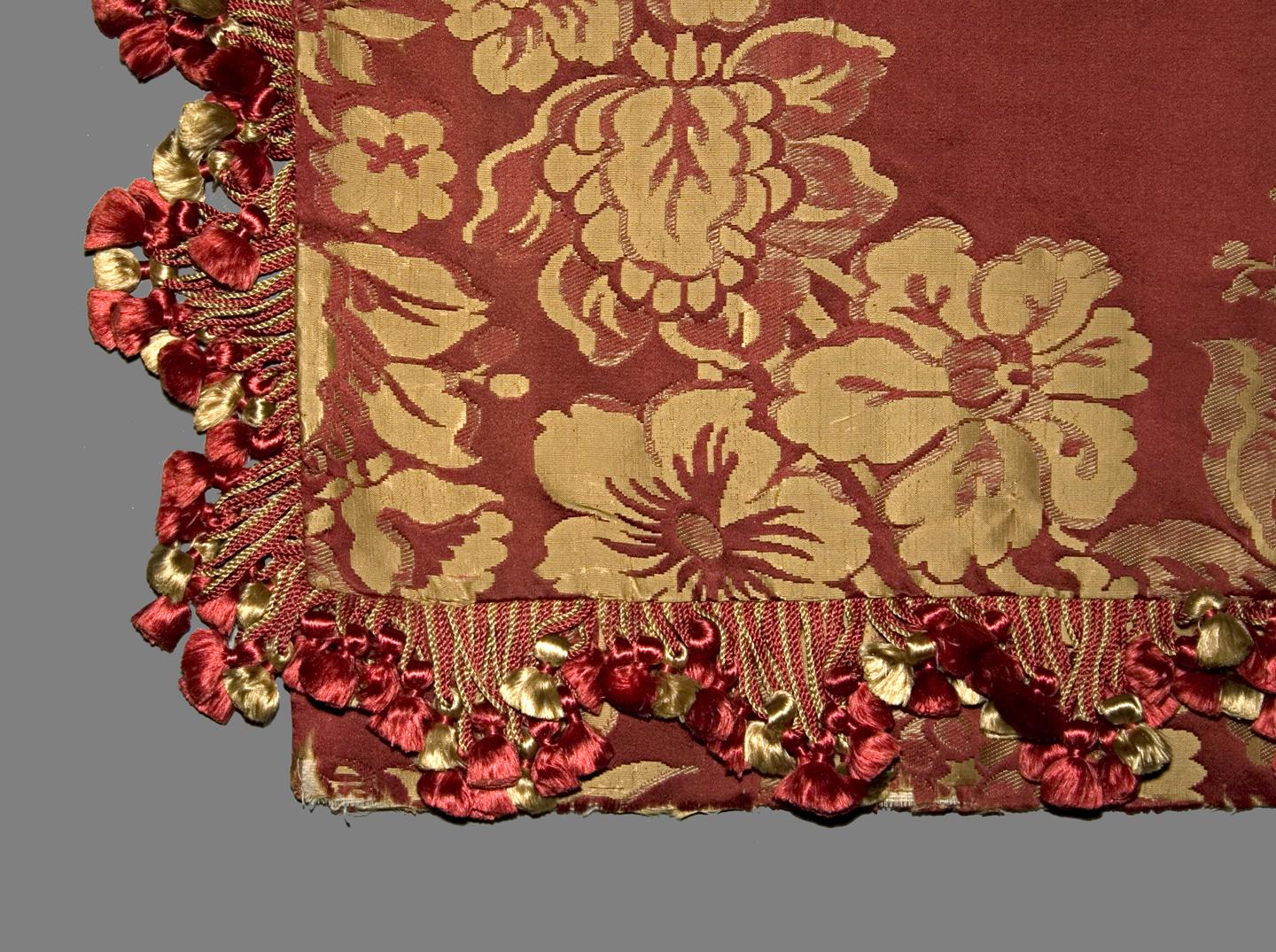 1958.0629.003 B Window Hanging, Side Curtain, Edge Detail