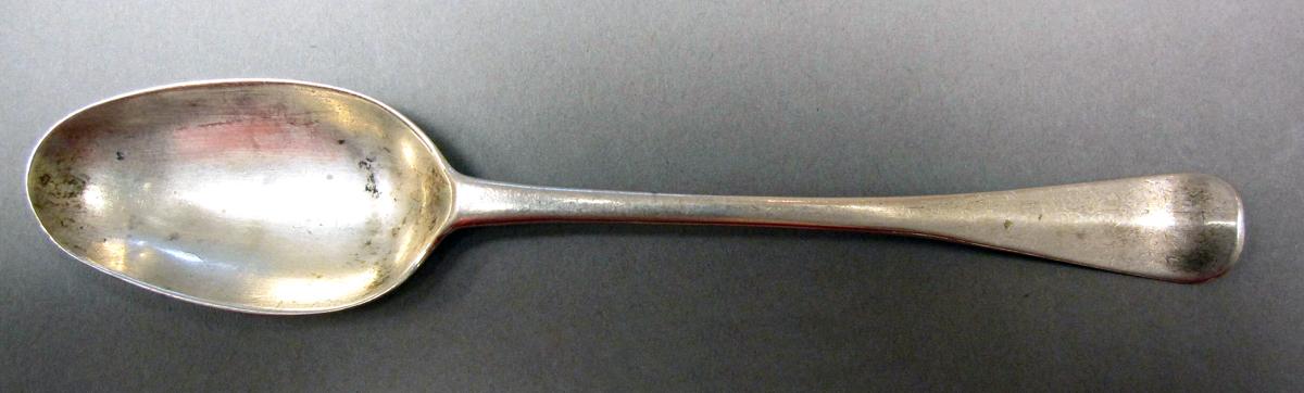 1998.0004.3726 Silver spoon upper surface