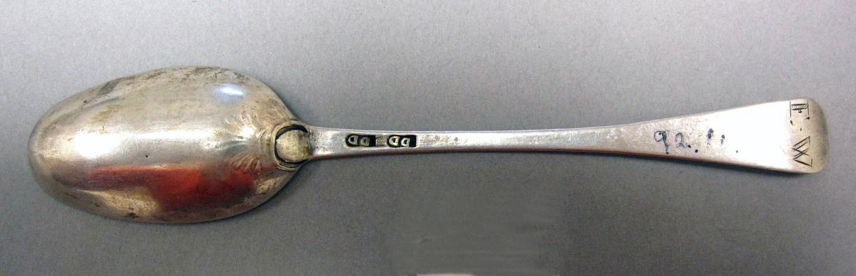 1998.0004.3726 Silver spoon underside