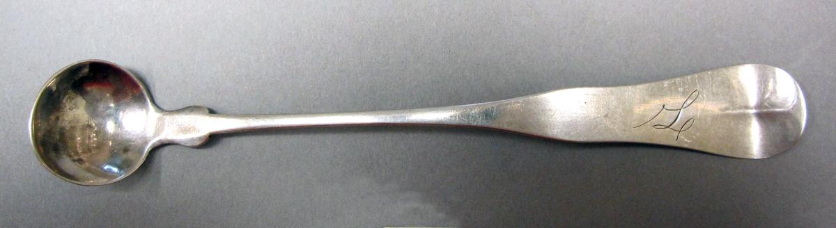 1998.0004.3729 Silver ladle upper surface