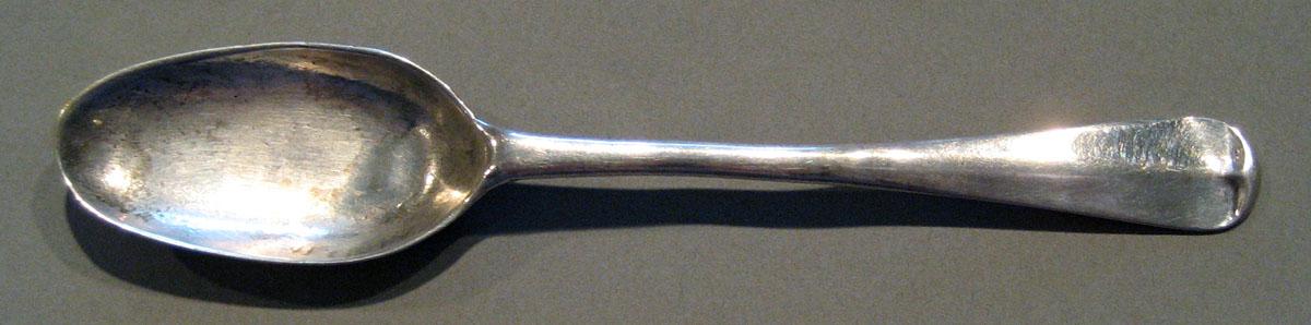 1998.0004.372 Silver Spoon upper surface
