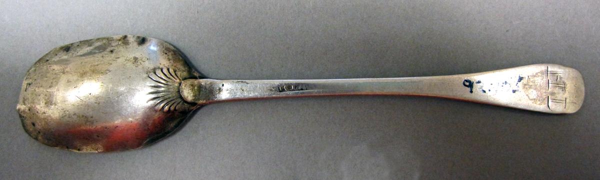 1998.0004.3730 Silver spoon underside