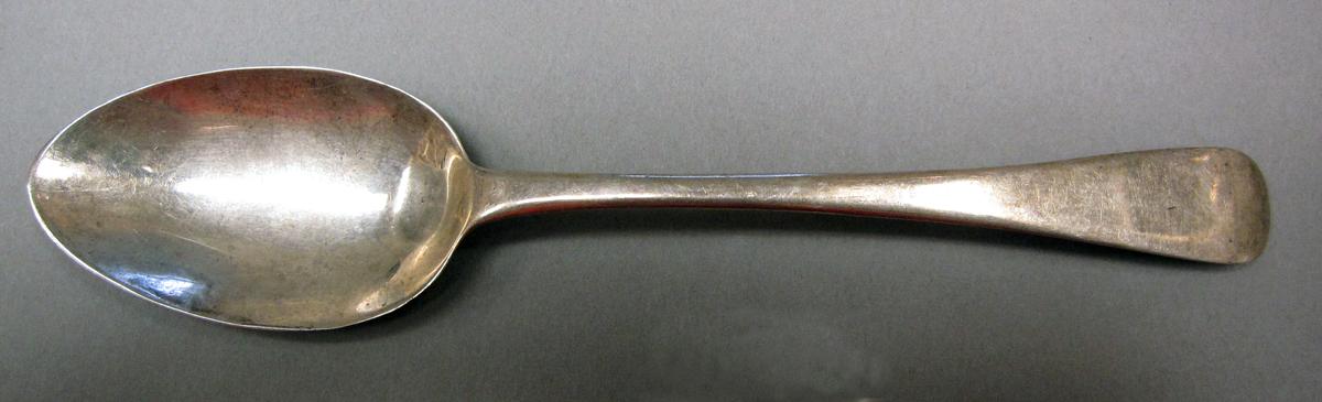1998.0004.3744 Silver spoon upper surface