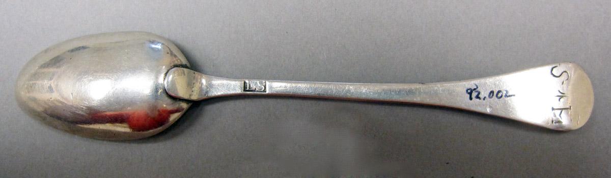 1998.0004.3746 Silver Spoon underside