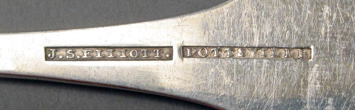1998.0004.3748 Silver Spoon mark