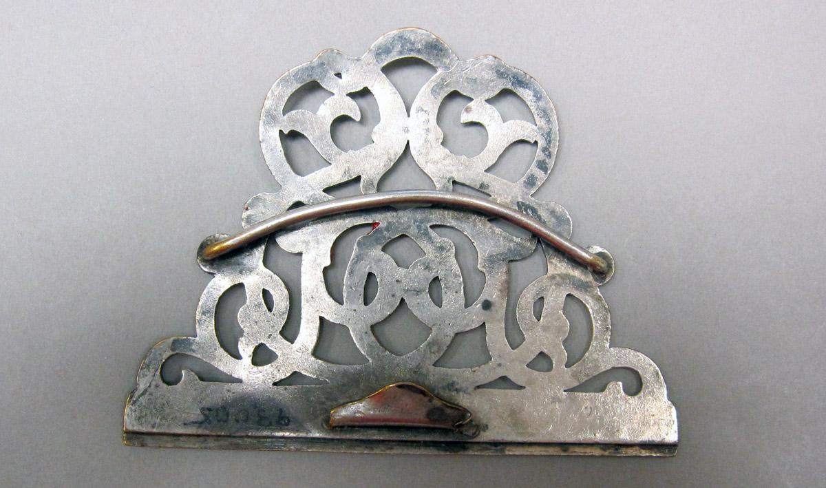 1998.0004.3749B Silver Buckle underside
