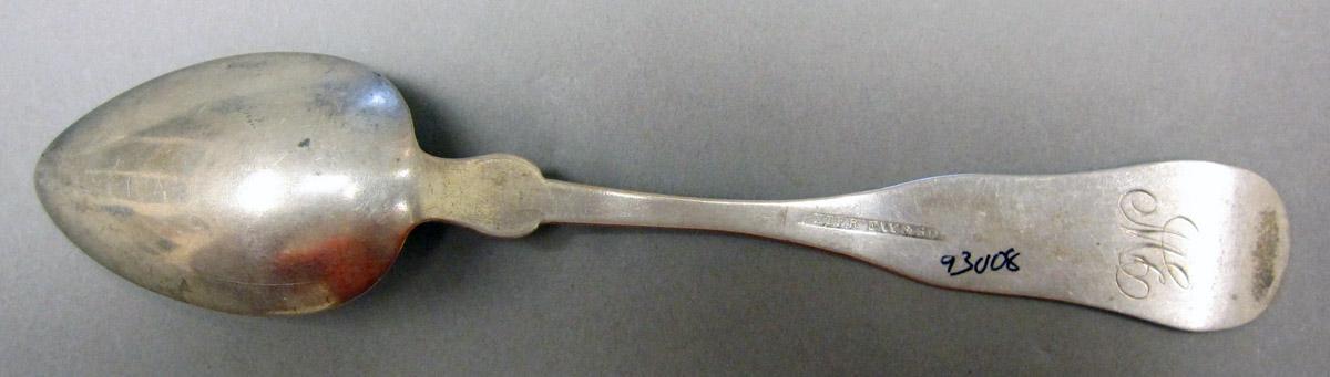 1998.0004.3752 Silver Spoon underside