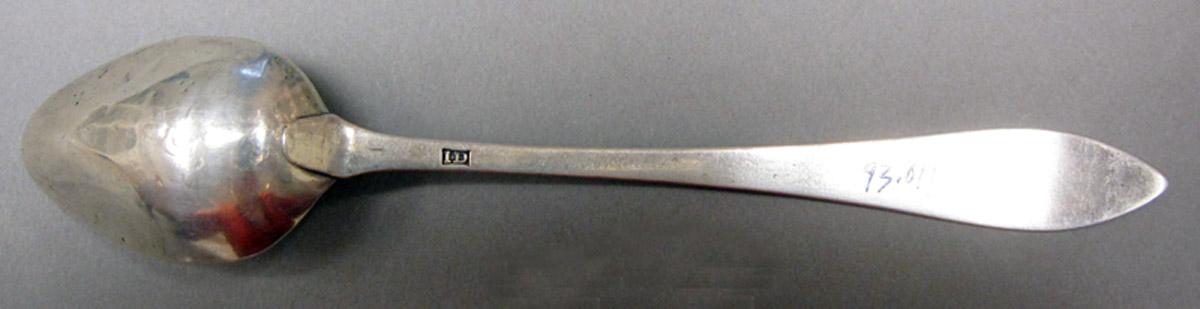 1998.0004.3755.001 Silver Spoon underside
