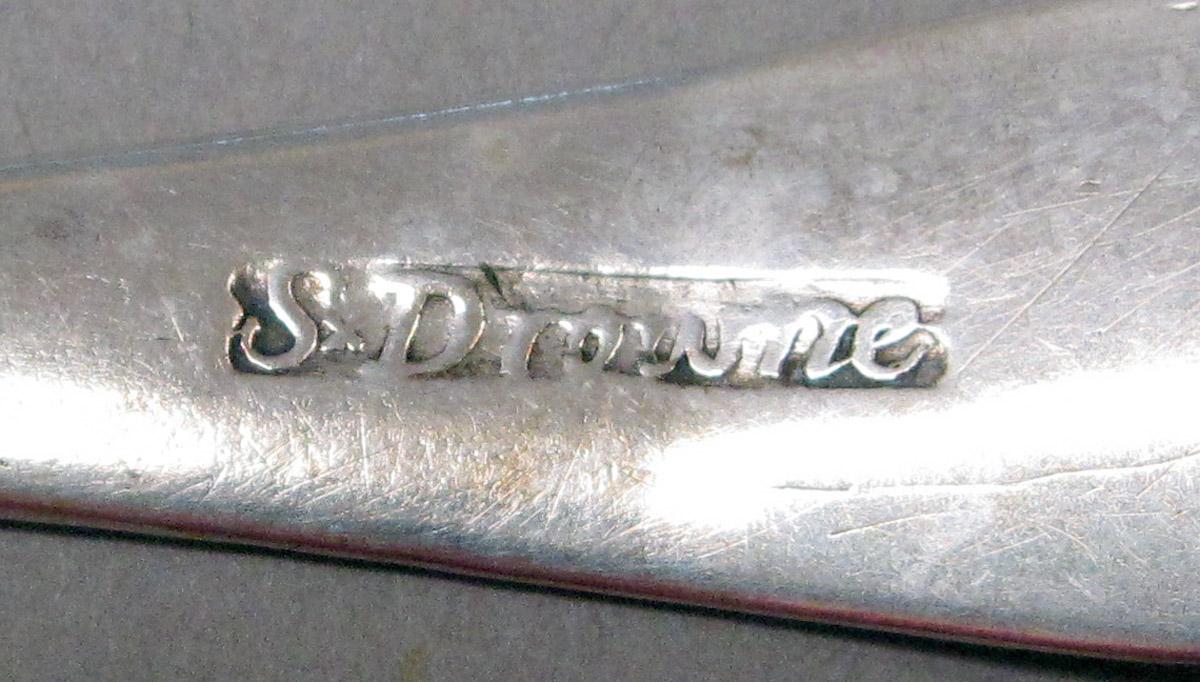 1998.0004.3757 Silver Spoon mark
