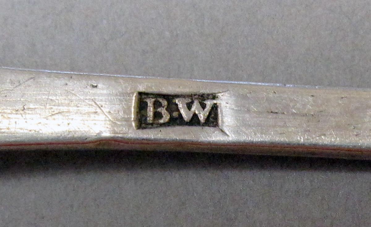1998.0004.3759.001 Silver Spoon mark