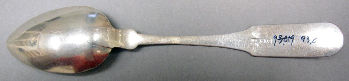 1998.0004.3764.002 Silver Spoon underside
