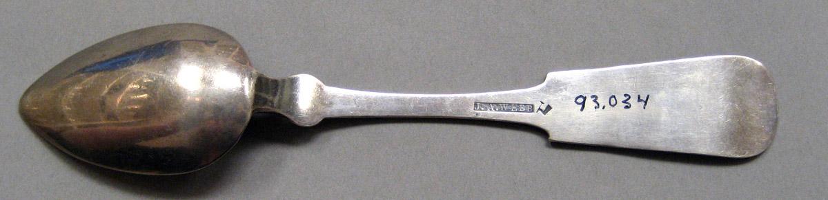 1998.0004.3777 Silver Spoon underside